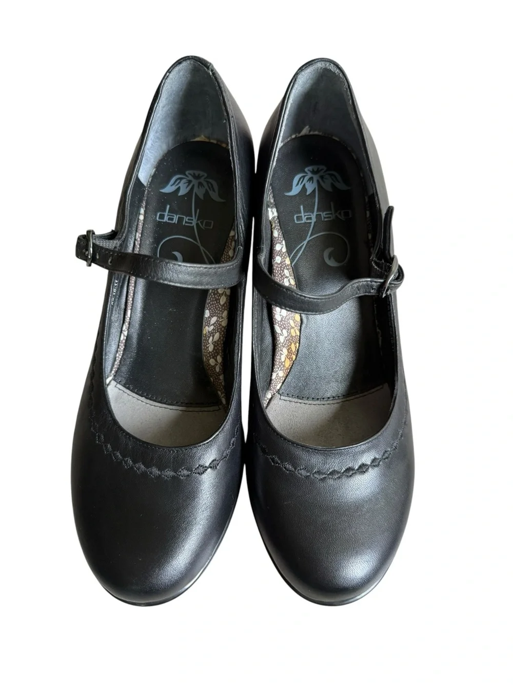 Classic Black Mary Jane Heel Pump - Women's - Picture 3 of 12